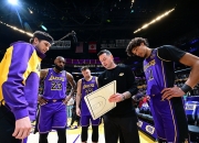 爱游戏体育-篮网力克湖人，卡鲁索制霸全场