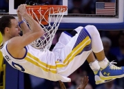 爱游戏体育-欧冠半决赛之夜，内马尔在重压下的凤凰涅槃