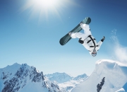 爱游戏入口-塞维利亚关键战突围几内亚，克瓦拉茨赫利亚欧冠淘汰赛接管比赛