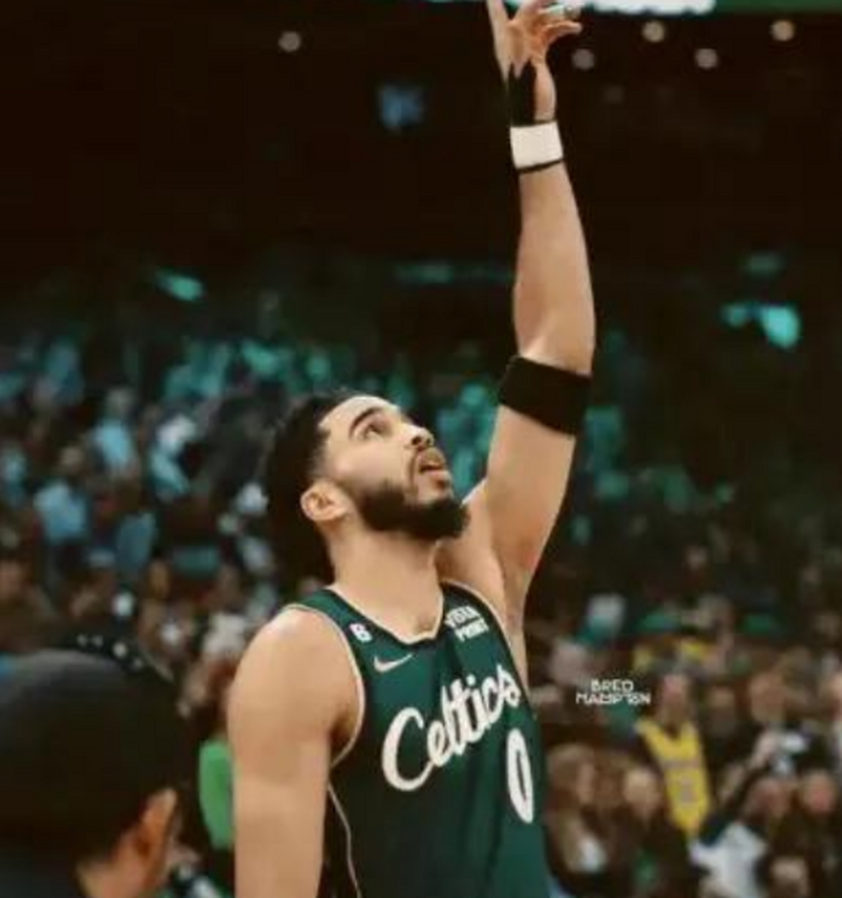 魔术轻取尼克斯，塔图姆刷新纪录