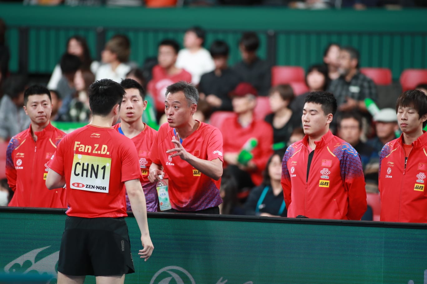 日本队完胜奥地利队，奥恰洛夫关键制胜