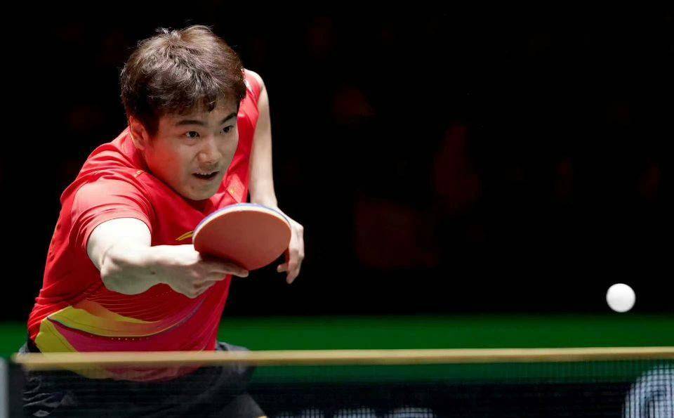 日本队轻取中国队，梁靖崑点燃赛场