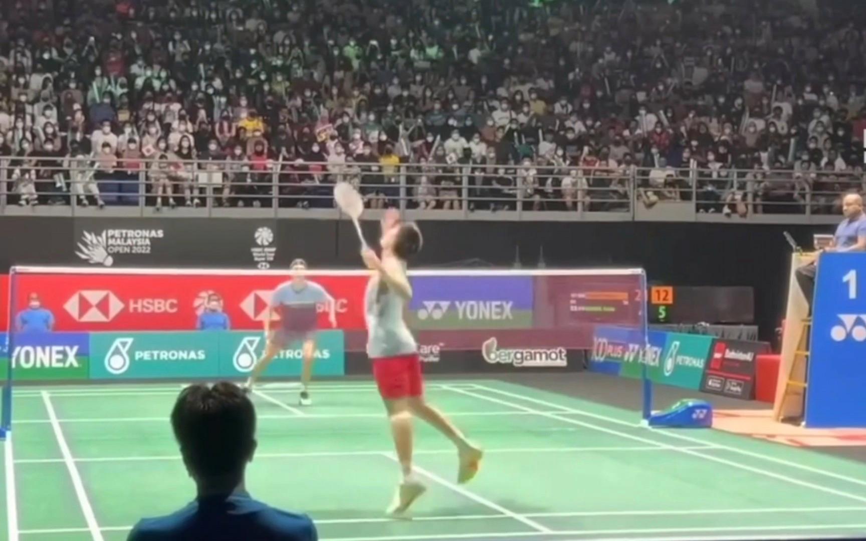 印尼队翻盘马来西亚队,桃田贤斗关键制胜 印尼队翻盘马来西亚队,桃田贤斗关键制胜