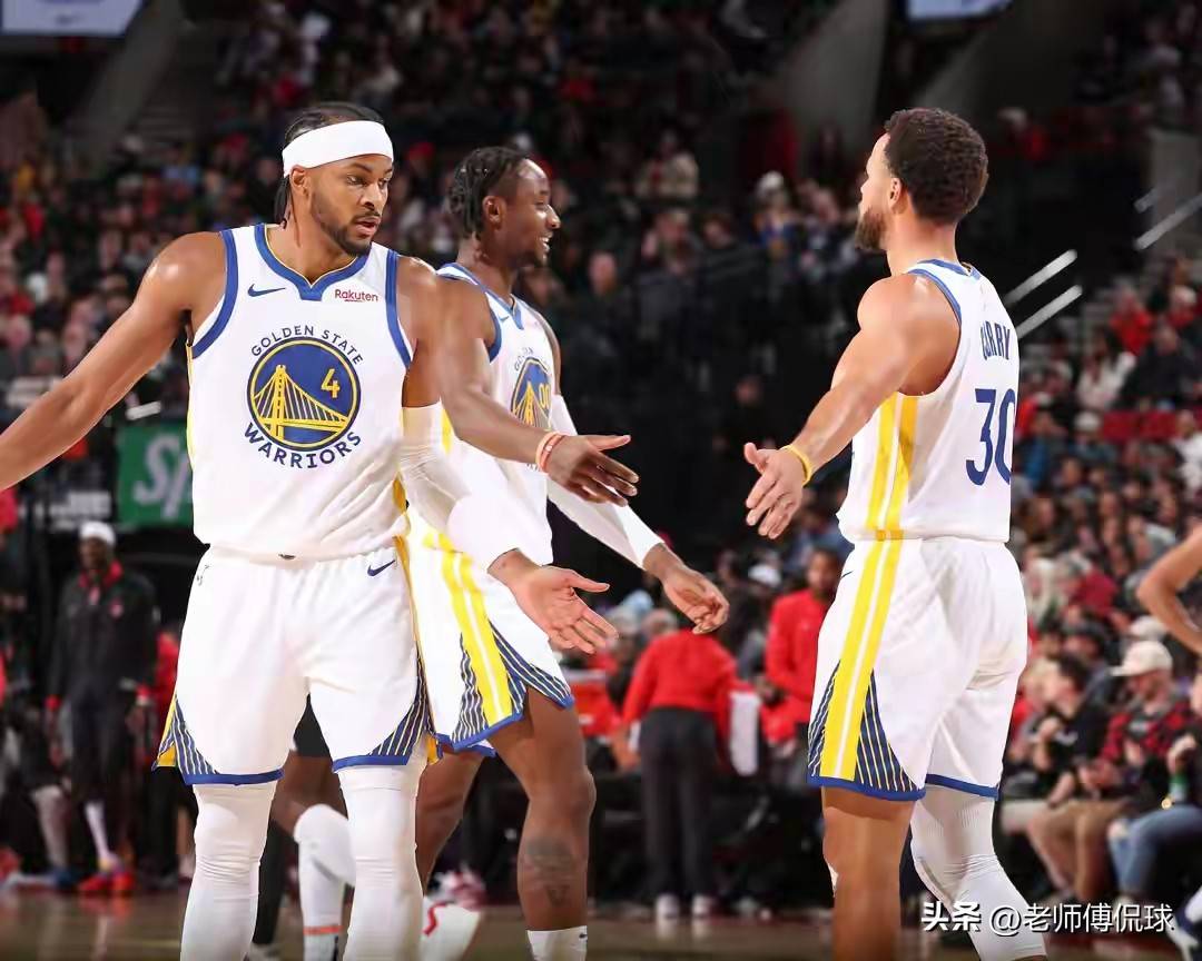 掘金碾压灰熊，库里统治全场