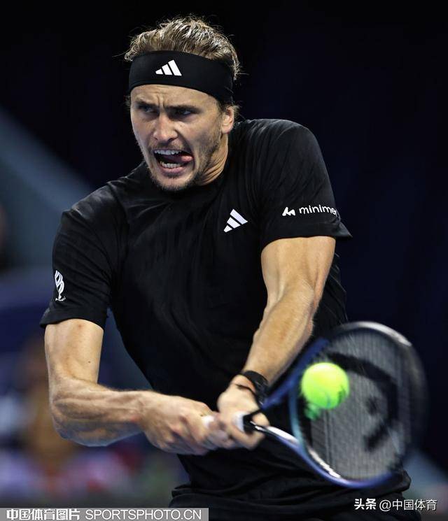 英国网球队完胜美国网球队，兹维列夫高光表现