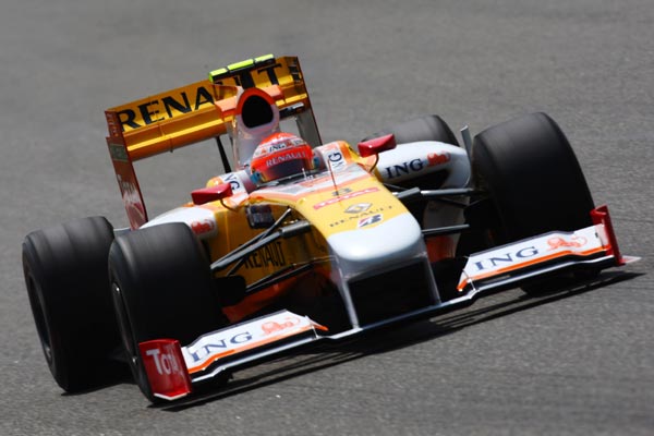雷诺车队翻盘哈斯车队,阿隆索统治全场 雷诺车队翻盘哈斯车队,阿隆索统治全场