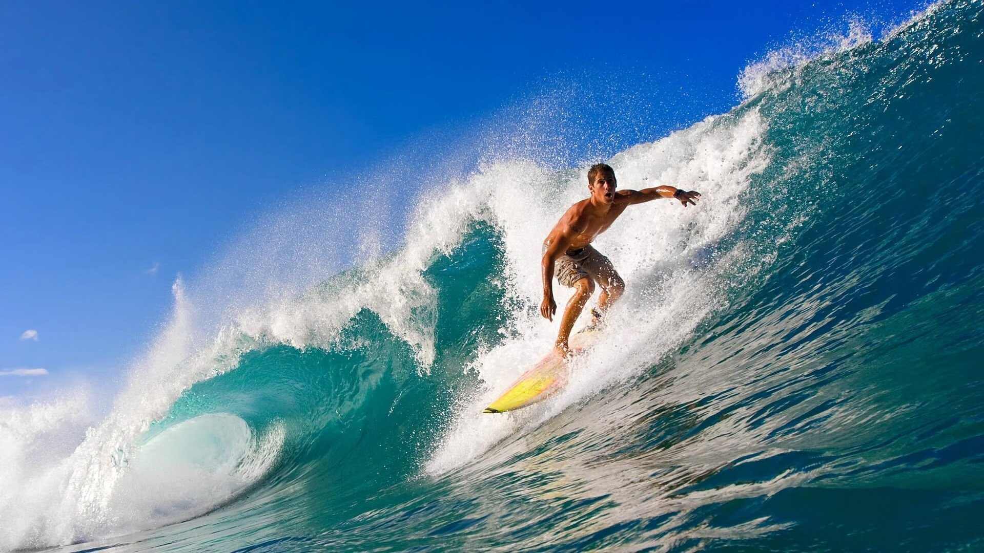 年度焦点之战之夜,卡瓦哈尔连续得分拉开差距,铸就传奇时刻
