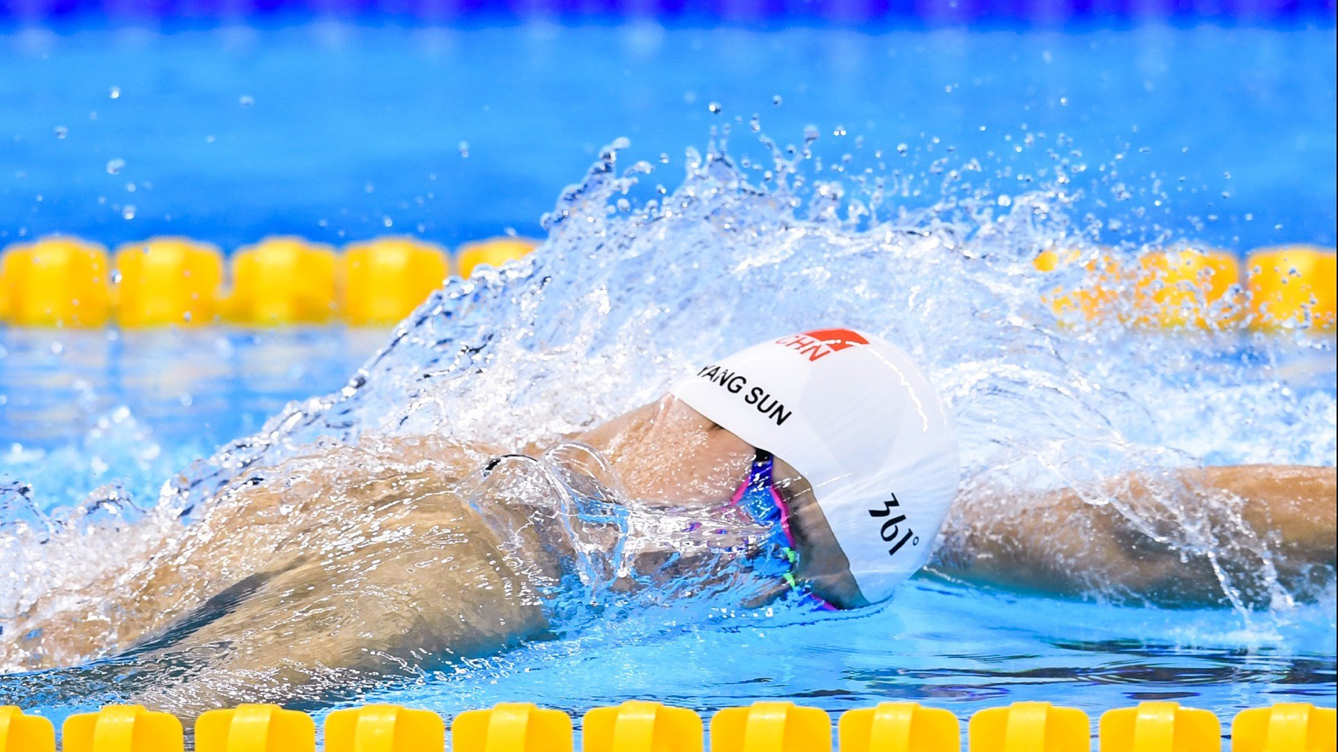 丹麦狂胜威尔士,阿坎吉成为关键先生,一场战术与意志的完美胜利